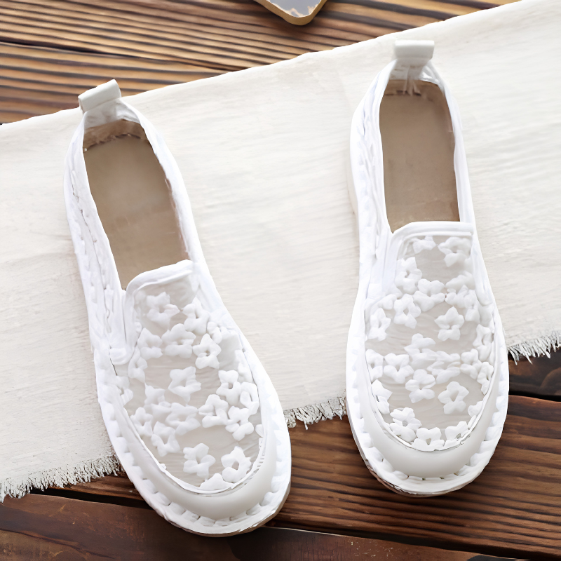 Chaussures femme style féerique en dentelle, respirantes et fleuries