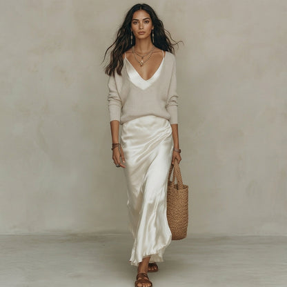 Ensemble Femme – Pull en Maille Col V Uni et Robe Satinée