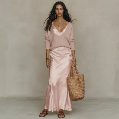 Ensemble Femme – Pull en Maille Col V Uni et Robe Satinée